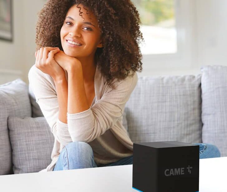 Arriva QBE, il dispositivo CAME per la gestione smart di tutte le automazioni di casa