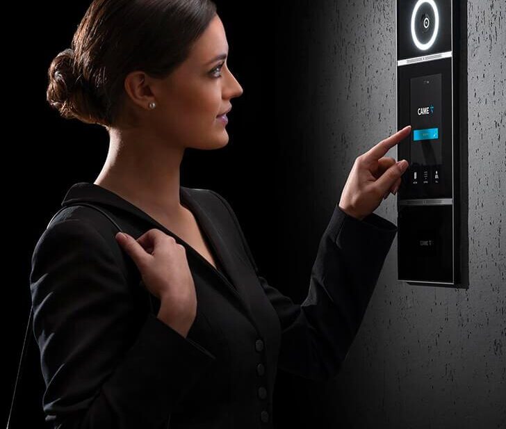 CAME lancia XVP, l’innovativo posto esterno videocitofonico IP dal design esclusivo per grandi complessi residenziali e commerciali