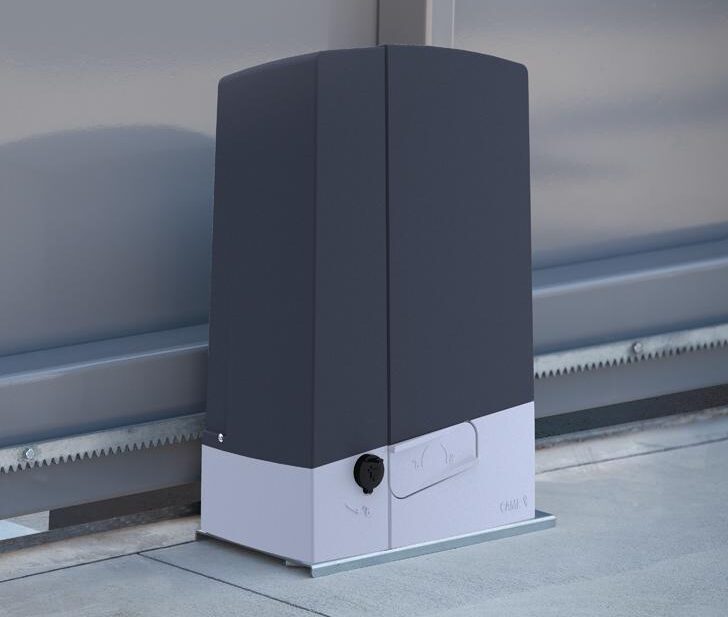 CAME potenzia l’offerta per gli ambiti residenziali con la nuova versione di BXV, l’automazione per cancelli scorrevoli dall’elettronica sempre più evoluta