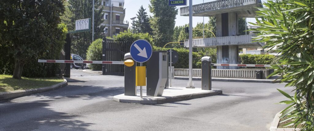 CAME technology manages the parking facilities of three hospitals in Rome
